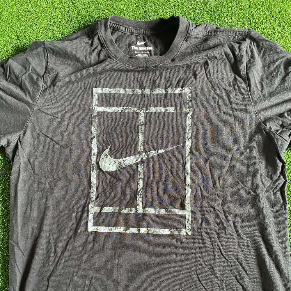 Nike Sportswear Black Soccer Swoosh T-Shirt Size L